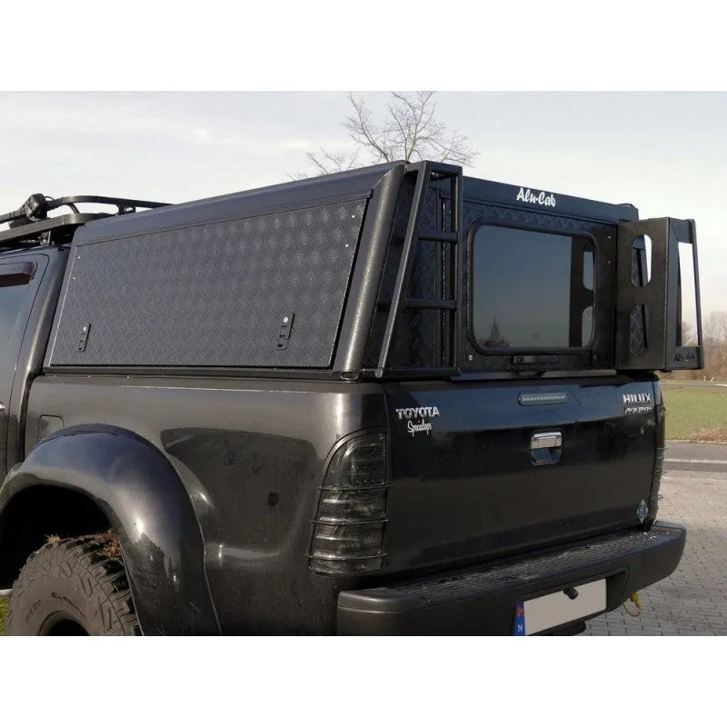 Hardtop Alu-Cab Explorer 3 Toyota Hilux 2016 à Présent sur Xperts4x4 Accessoires 4x4 Off-Road
