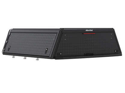 Hardtop Alu-Cab "Guard" pour Toyota Tundra 2022+ en texture, robuste et adapté au modèle, pour un espace de chargement sécurisé.