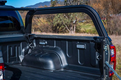 Support de benne ARB pour Volkswagen Amarok 2023+ avec système de rack de lit robuste et résistant.