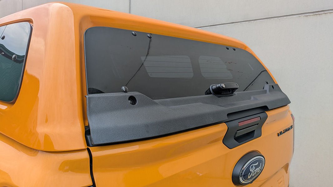 Hardtop STYLISH vitré Toyota Hilux 2026+ Double Cab | AEROKLAS Xperts 4x4