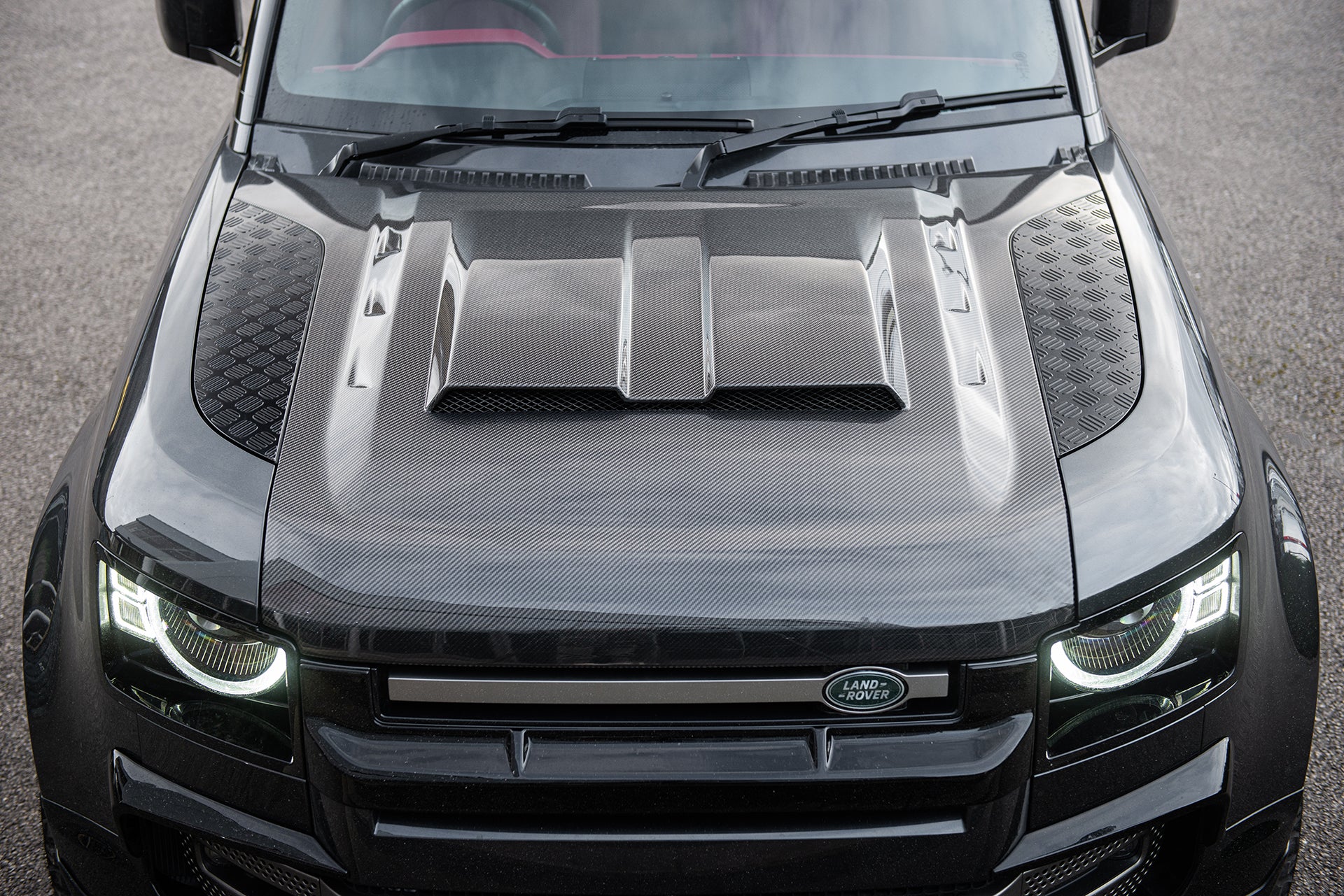 Capot Carbone Ventrilé KAHN Luxe - Defender 90/110/130 (2020+) sur Xperts4x4 Accessoires 4x4 Off-Road