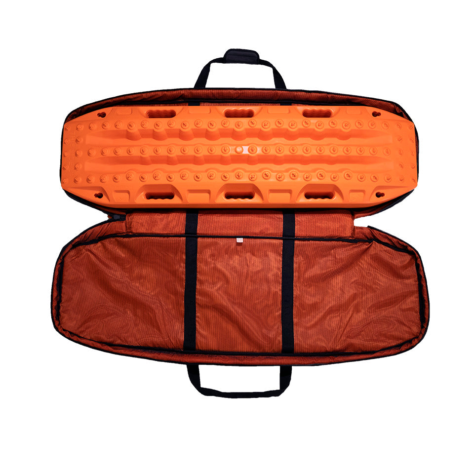 Housse de transport MAXTRAX Noire pour Plaques à Sable 4x4 sur Xperts4x4 Accessoires 4x4 Off-Road