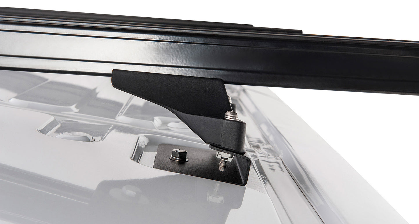 Kit de 3 barres de toit noires Heavy Duty de 1800mm avec pieds pour Ford Transit 2014+ de la marque RHINO-RACK.