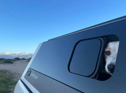 Hardtop RSI EVOs SPORT pour Ford Ranger Raptor 2023+ Next Gen, finition noire, vue de face avec détails de la structure.