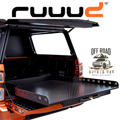Plateau coulissant RUUUD pour VW Amarok 2010-2022 en double cab, vue du plateau installé dans le coffre du véhicule.