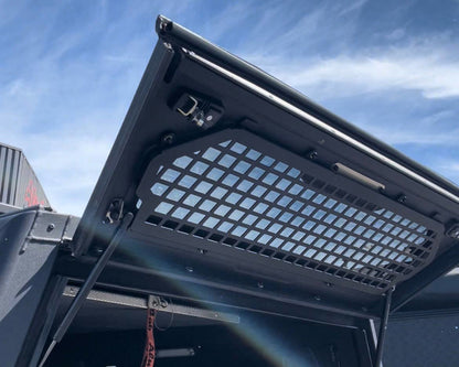 Grille de Sécurité Fenêtre Arrière ALU-CAB Contour – Protection Maximale sur Xperts4x4 Accessoires 4x4 Off-Road