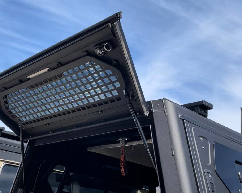 Grille de Sécurité Fenêtre Arrière ALU-CAB Contour – Protection Maximale sur Xperts4x4 Accessoires 4x4 Off-Road