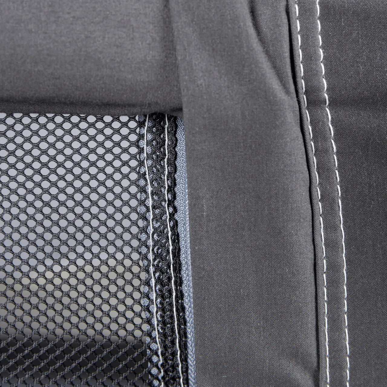 Niche Gonflable pour chiens - DOMETIC sur Xperts4x4 Accessoires 4x4 Off-Road