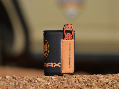 Porte canette isotherme MAXTRAX avec décapsuleur sur Xperts4x4 Accessoires 4x4 Off-Road