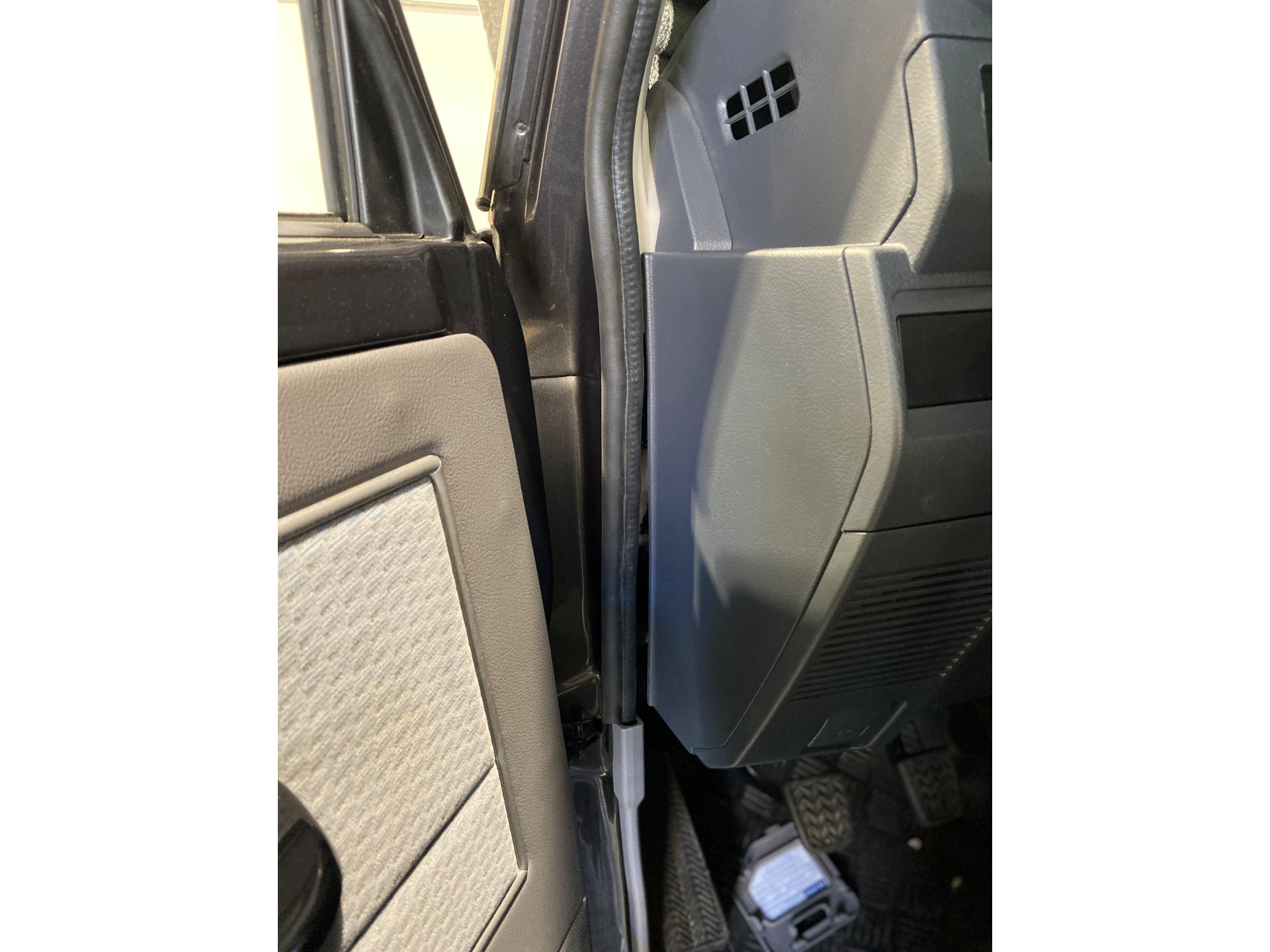 Kit de joints de porte étanchéité renforcée pour Toyota HZJ78 GRJ78 2007+ par N4 OFFROAD, accessoires tout-terrain.