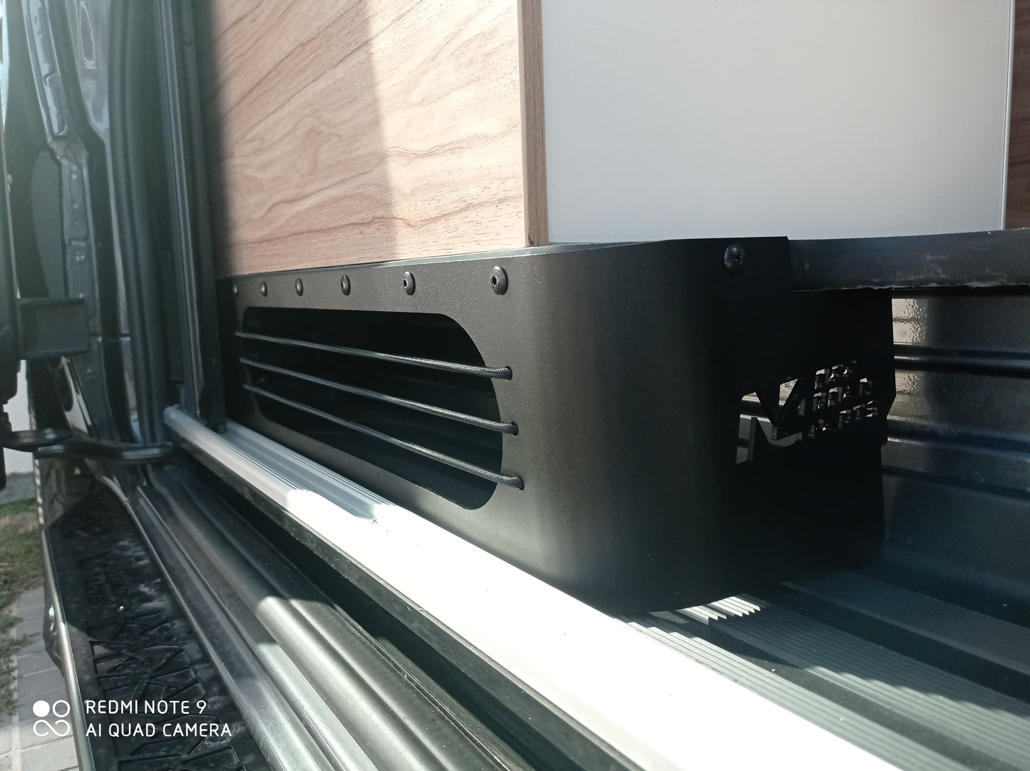 Rangement sous plancher pour Mercedes Sprinter Hymer Grand Canyon, accessoire N4-Offroad, stockage pratique pour véhicules tout-terrain.