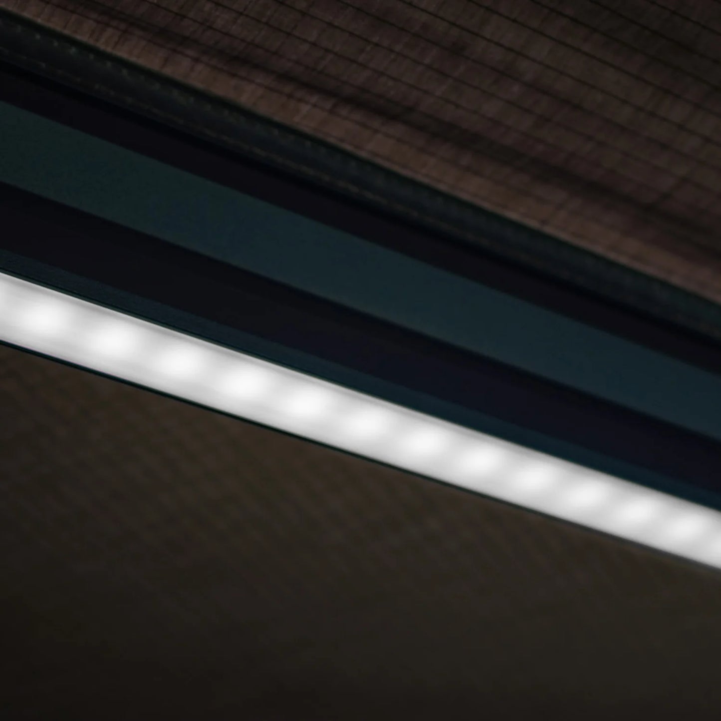 Auvent 270° XL Autoportant LED avec Accès Tente de Toit - DARCHE - Gauche sur Xperts4x4 Accessoires 4x4 Off-Road