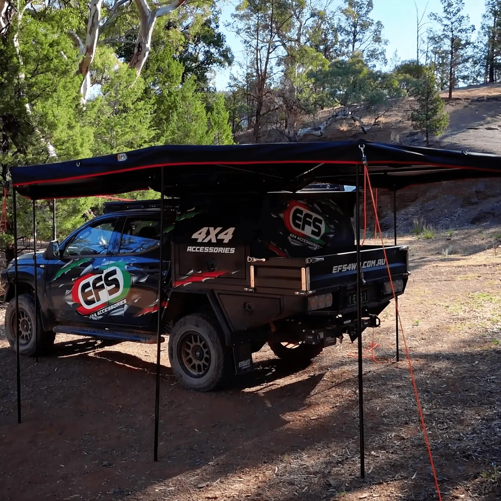 Auvent 270° XL Autoportant - YA'MATE EFS - Auvent Circulaire sur Xperts4x4 Accessoires 4x4 Off-Road