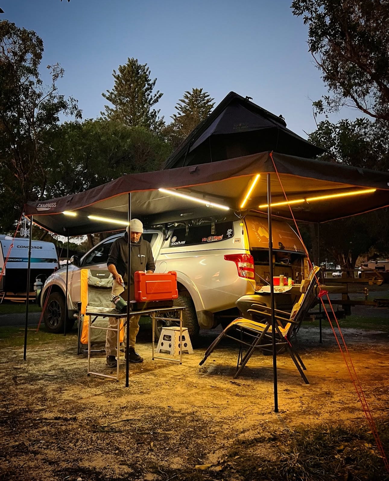 Auvent 4x4 Circulaire Campboss 270° XL - Auto-Portant sur Xperts4x4 Accessoires 4x4 Off-Road