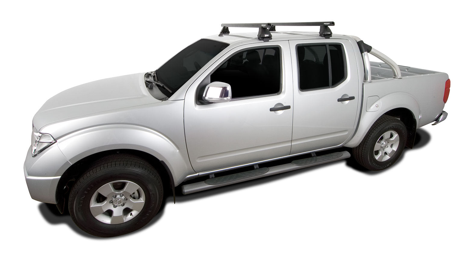 Kit de 2 barres de toit Heavy Duty noires Rhino-Rack pour Nissan Navara D40 2005-2015, série 2500, longueur 1375 mm.