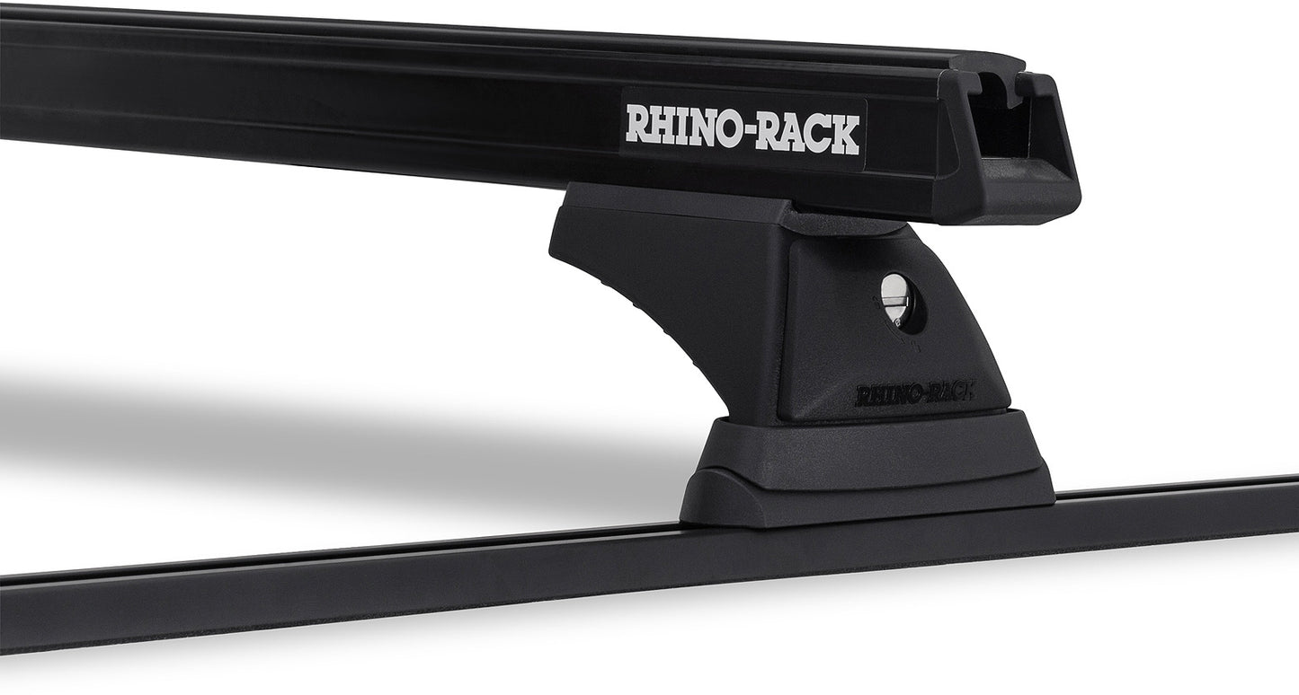 Kit 2 barres de toit noire 1250mm Heavy Duty RCH Trackmount Toyota Hilux Revo 2015+ - RHINO-RACK sur Xperts4x4 Accessoires 4x4 Off-Road