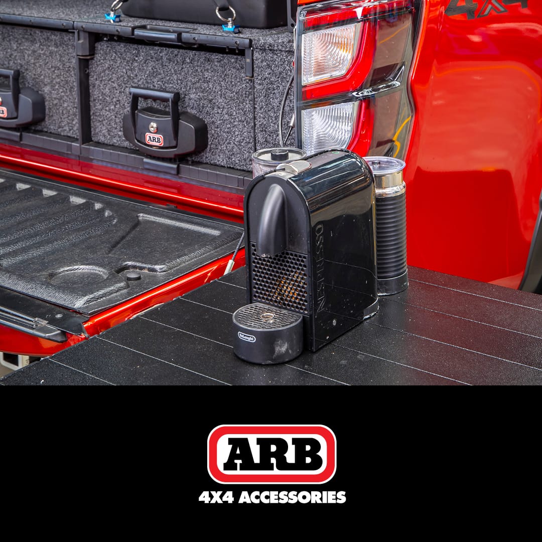 Batterie ARB Slimline 100Ah LiFePO4 avec chargeur DC-DC 40A sur Xperts4x4 Accessoires 4x4 Off-Road