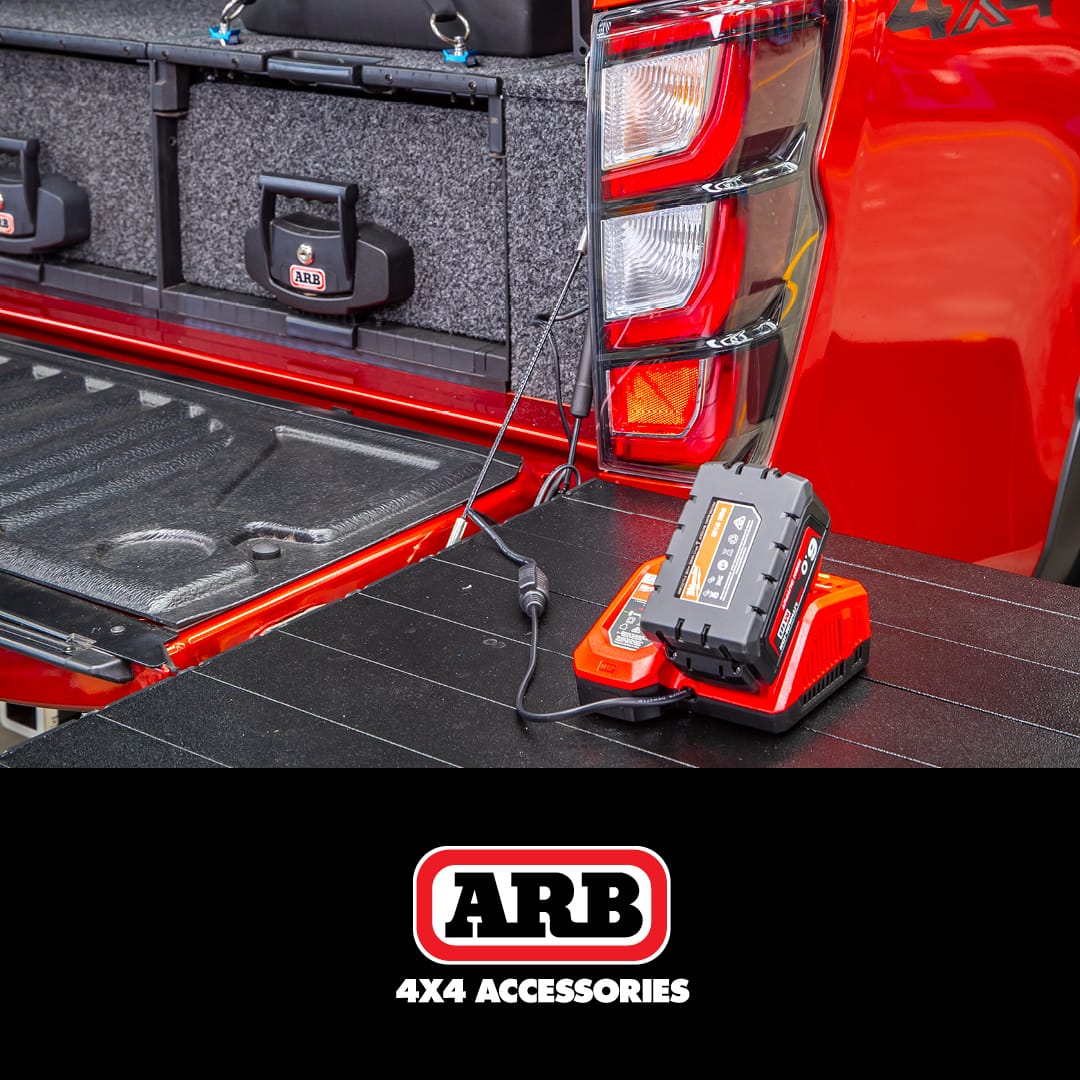 Batterie ARB Slimline 100Ah LiFePO4 avec chargeur DC-DC 40A sur Xperts4x4 Accessoires 4x4 Off-Road