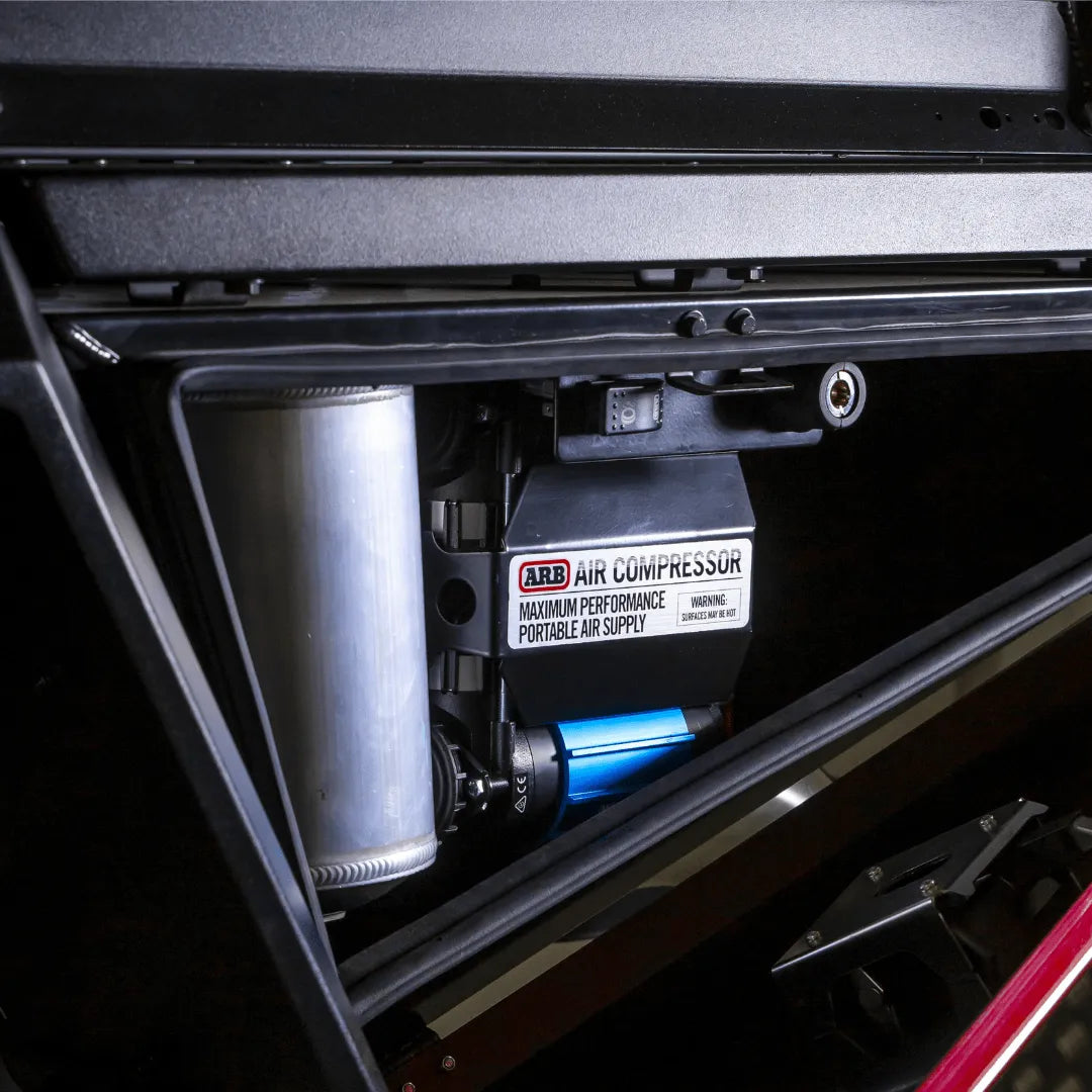 Compresseur double ARB 12/24V malette 174L/min avec reserve sur Xperts4x4 Accessoires 4x4 Off-Road