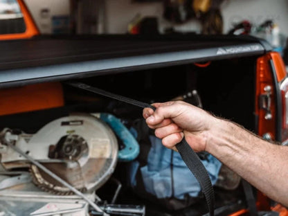 Couvre Benne Manuel Mountain Top EVOm – Isuzu D-Max 2020+ Double Cab sur Xperts4x4 Accessoires 4x4 Off-Road