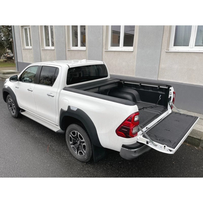 Couvre Benne Manuel Mountain Top EVOm – Toyota Hilux Revo 2016+ Double Cab sur Xperts4x4 Accessoires 4x4 Off-Road