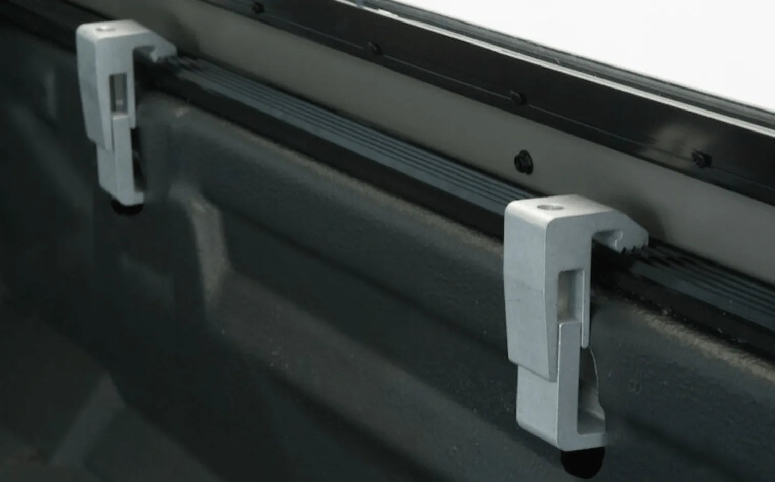 Hardtop Aeroklas Fenêtres Battantes | Isuzu D-Max 2025+ Double Cab sur Xperts4x4 Accessoires 4x4 Off-Road