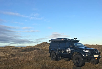 Hardtop Alu-Cab Adventure Toyota Hilux Vigo 2005-2015 sur Xperts4x4 Accessoires 4x4 Off-Road