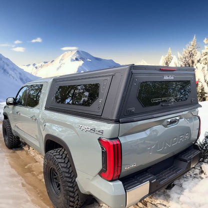 Hardtop Alu-Cab Contour Toyota Tundra 2022+ 5.5" CrewMax sur Xperts4x4 Accessoires 4x4 Off-Road