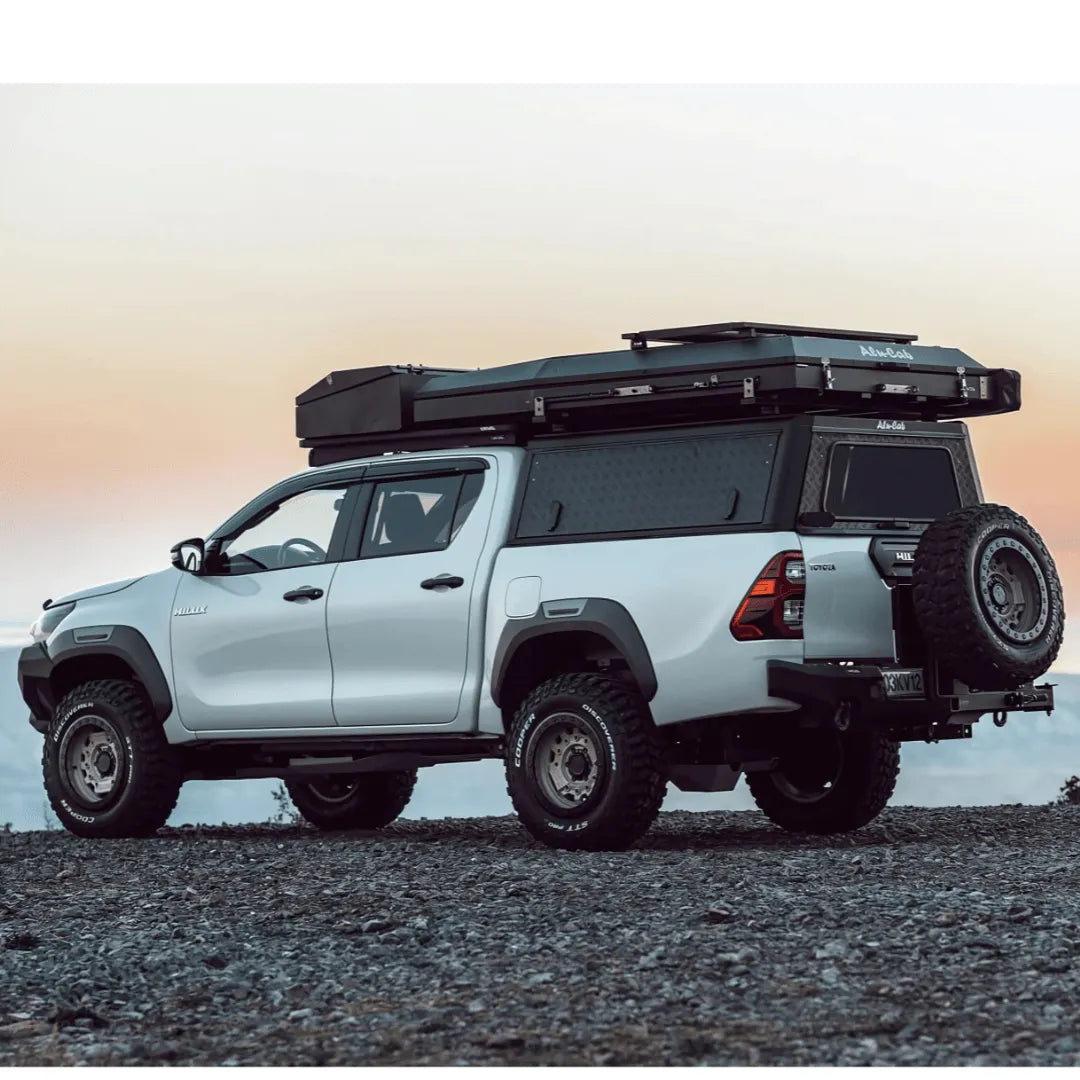 Hardtop Alu-Cab Explorer 3 Toyota Hilux 2016 à Présent sur Xperts4x4 Accessoires 4x4 Off-Road