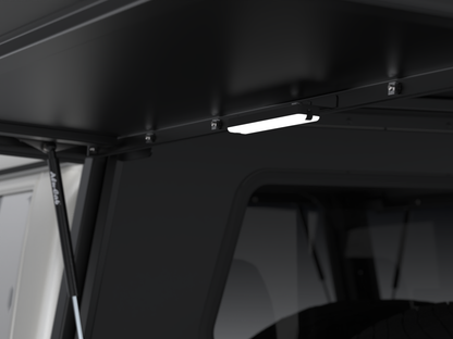 Hardtop Alu-Cab Explorer 3 Toyota Land Cruiser 79 Double-Cab sur Xperts4x4 Accessoires 4x4 Off-Road