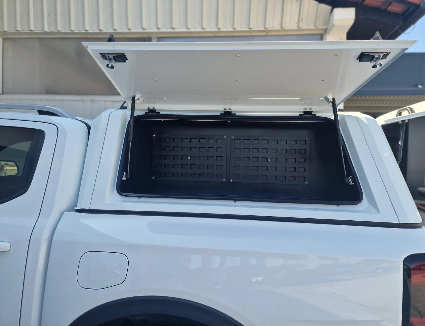 Hardtop Ford Ranger/Raptor 2023+ NEXT GEN | RSI SmartCap EVOd Defender sur Xperts4x4 Accessoires 4x4 Off-Road