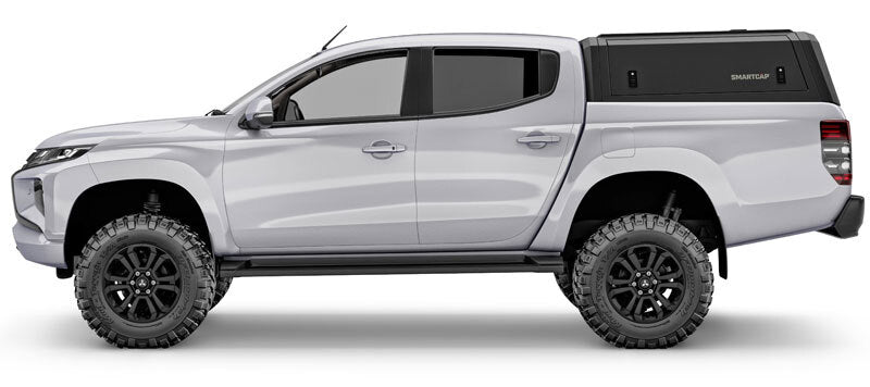 Hardtop Mitsubishi L200 Triton 2015+ | RSI EVOc Commercial Noir Mat sur Xperts4x4 Accessoires 4x4 Off-Road