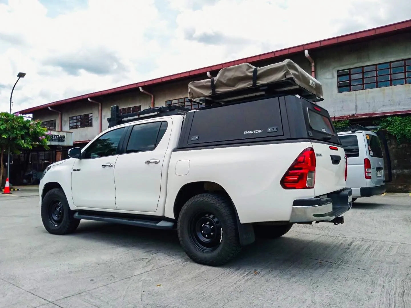 Hardtop Toyota Hilux 2016+ Double Cab | RSI EVOa Adventure sur Xperts4x4 Accessoires 4x4 Off-Road
