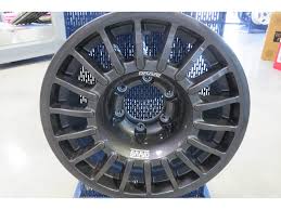 Jante Alu BRAID Winrace Anthracite 8x16 6x139.7 ET-20 sur Xperts4x4 Accessoires 4x4 Off-Road
