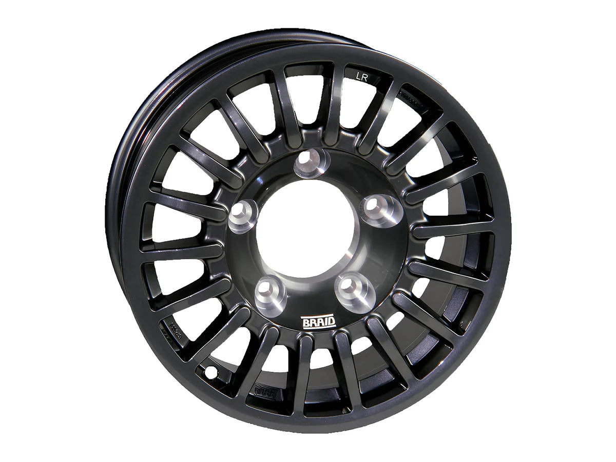 Jante Alu BRAID Winrace Noire 8x18 5x150 ET25 sur Xperts4x4 Accessoires 4x4 Off-Road