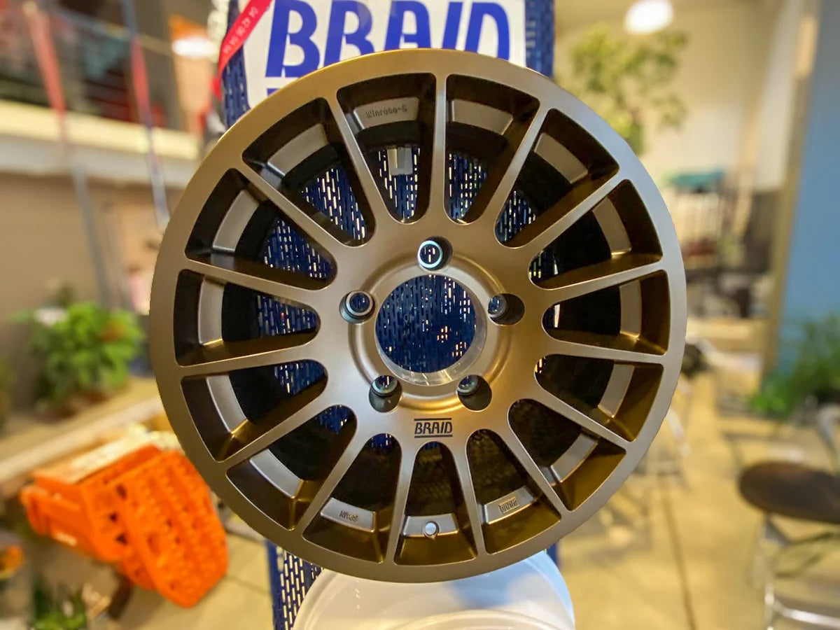 Jante Alu BRAID Winrace S Bronze 8x17 5x127 ET10 sur Xperts4x4 Accessoires 4x4 Off-Road