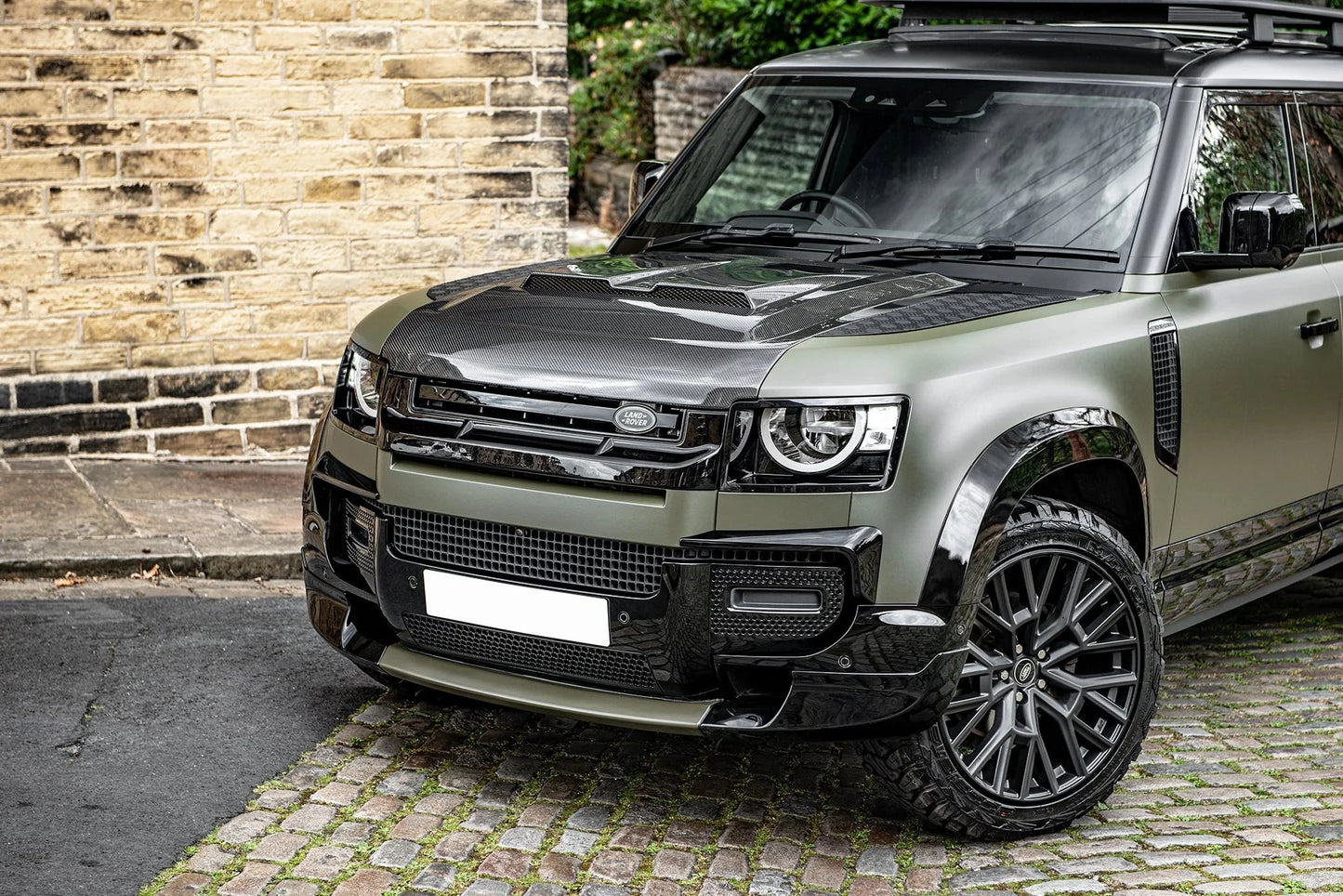 Capot Carbone Ventrilé KAHN Luxe - Defender 90/110/130 (2020+) sur Xperts4x4 Accessoires 4x4 Off-Road