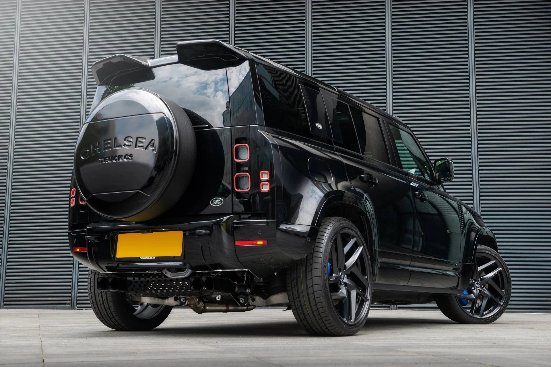 Échappement Quad Satin Black KAHN - Defender 110 2.0L (2020+) sur Xperts4x4 Accessoires 4x4 Off-Road
