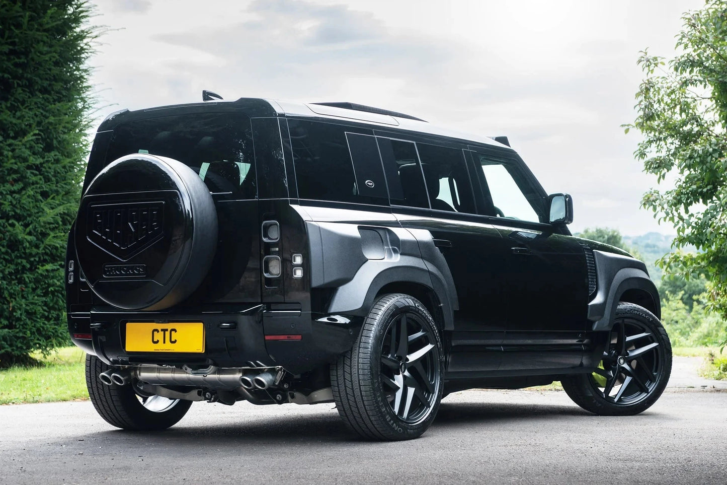 Kit Wide Track KAHN Defender 110 (2020+) - Look agressif & Premium sur Xperts4x4 Accessoires 4x4 Off-Road