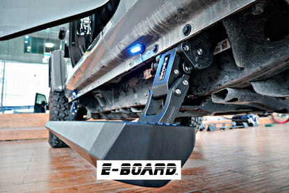 Marche-Pieds Electriques T-MAX Jeep JK 2007 a 2018 | Powerboard sur Xperts4x4 Accessoires 4x4 Off-Road