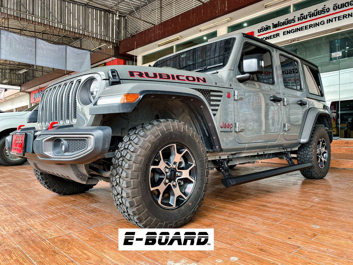 Marche-Pieds Electriques T-MAX Jeep JL 2018+| Powerboard sur Xperts4x4 Accessoires 4x4 Off-Road