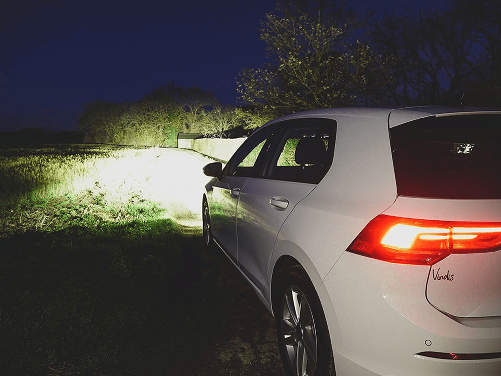 Kit Calandre pour VW Golf MK8 2020+ avec Linear-18 Standard LAZER LAMPS -