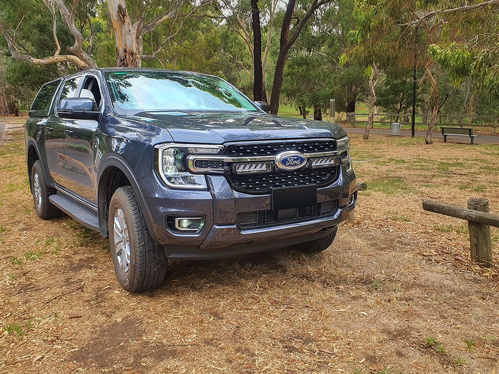 Kit Grille LAZER LAMPS Ford Ranger Limited 2023+ — 2x Triple-R 850 Intégré sur Xperts4x4 Accessoires 4x4 Off-Road