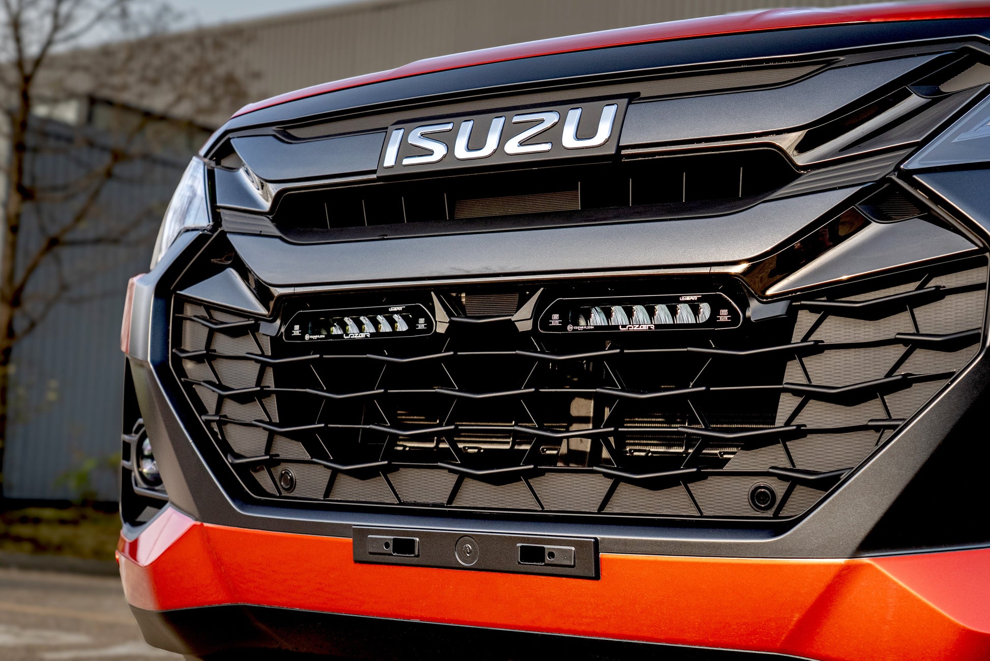 Kit Grille LAZER LAMPS Isuzu D-MAX 2021+ sur Xperts4x4 Accessoires 4x4 Off-Road