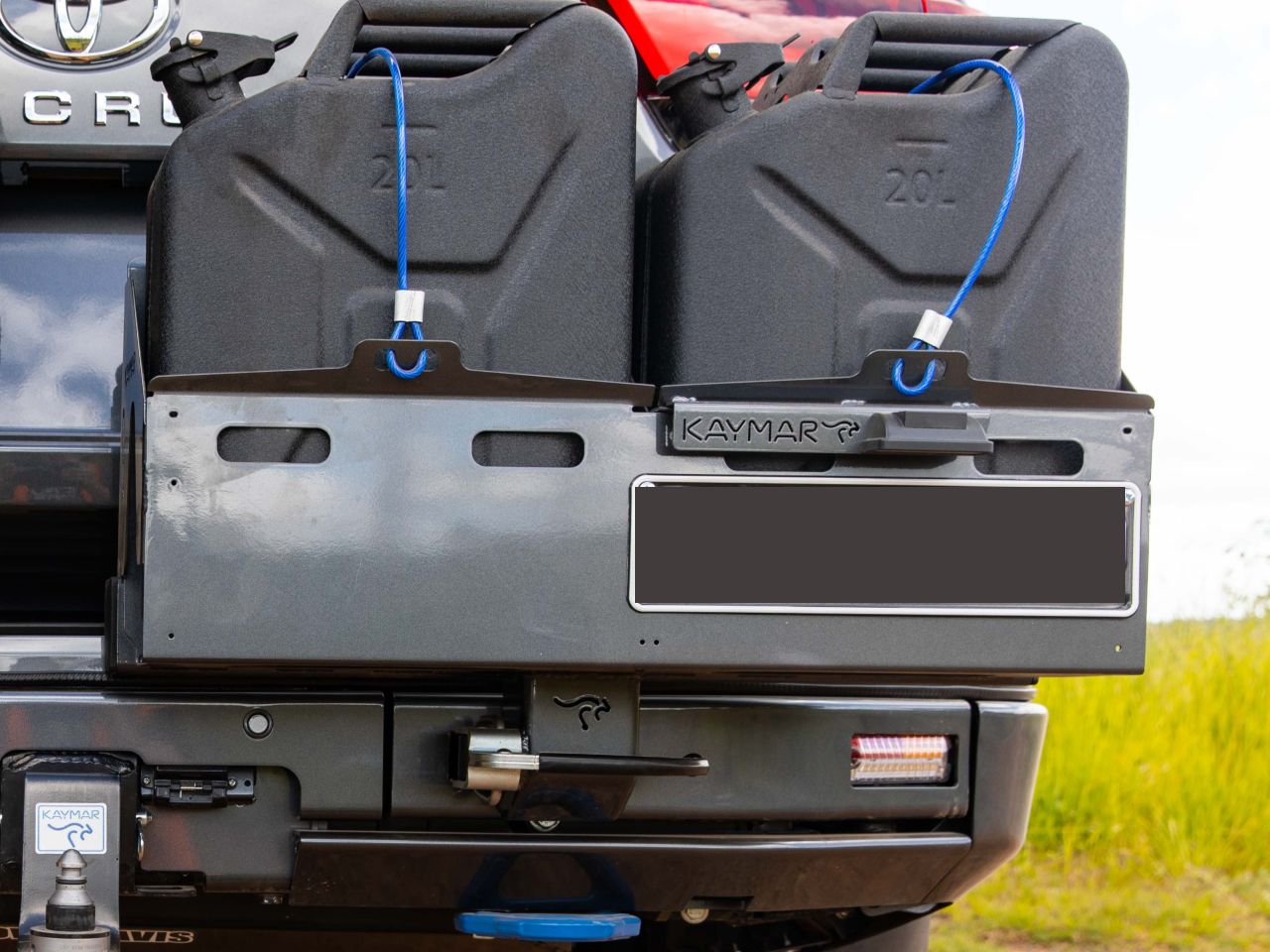 Porte Jerrycan Double Kaymar pour Toyota LC300 – Gauche ou Droite sur Xperts4x4 Accessoires 4x4 Off-Road