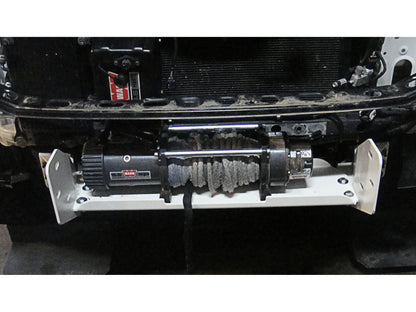 Pare-choc avant en acier N4 OFFROAD pour Toyota Land Cruiser VDJ200, robuste et adapté à l offroad, visible en image.