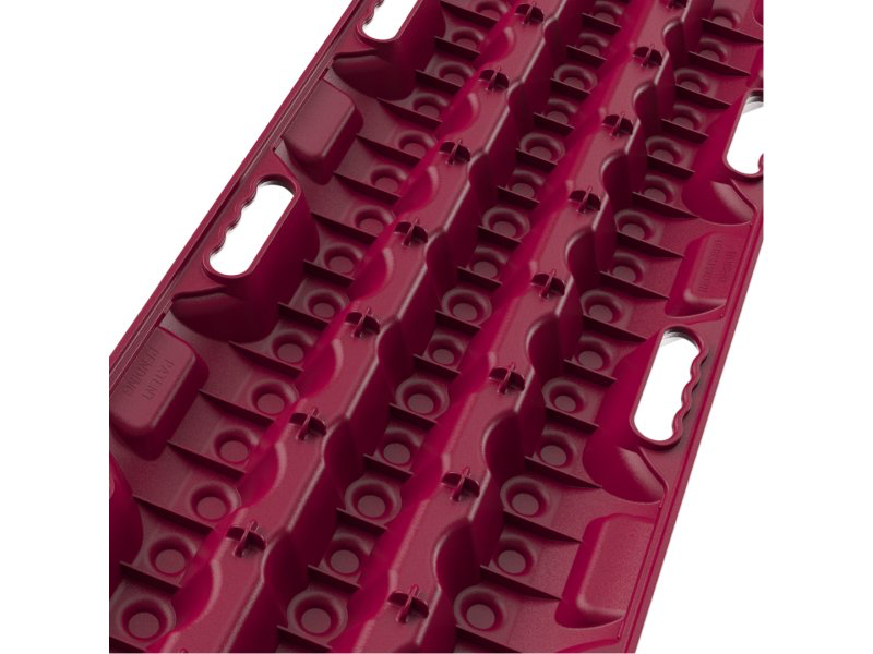 Plaques à sable Maxtrax MKII bordeaux - La paire - Edition limitée Maroon sur Xperts4x4 Accessoires 4x4 Off-Road