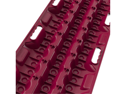 Plaques à sable Maxtrax MKII bordeaux - La paire - Edition limitée Maroon sur Xperts4x4 Accessoires 4x4 Off-Road