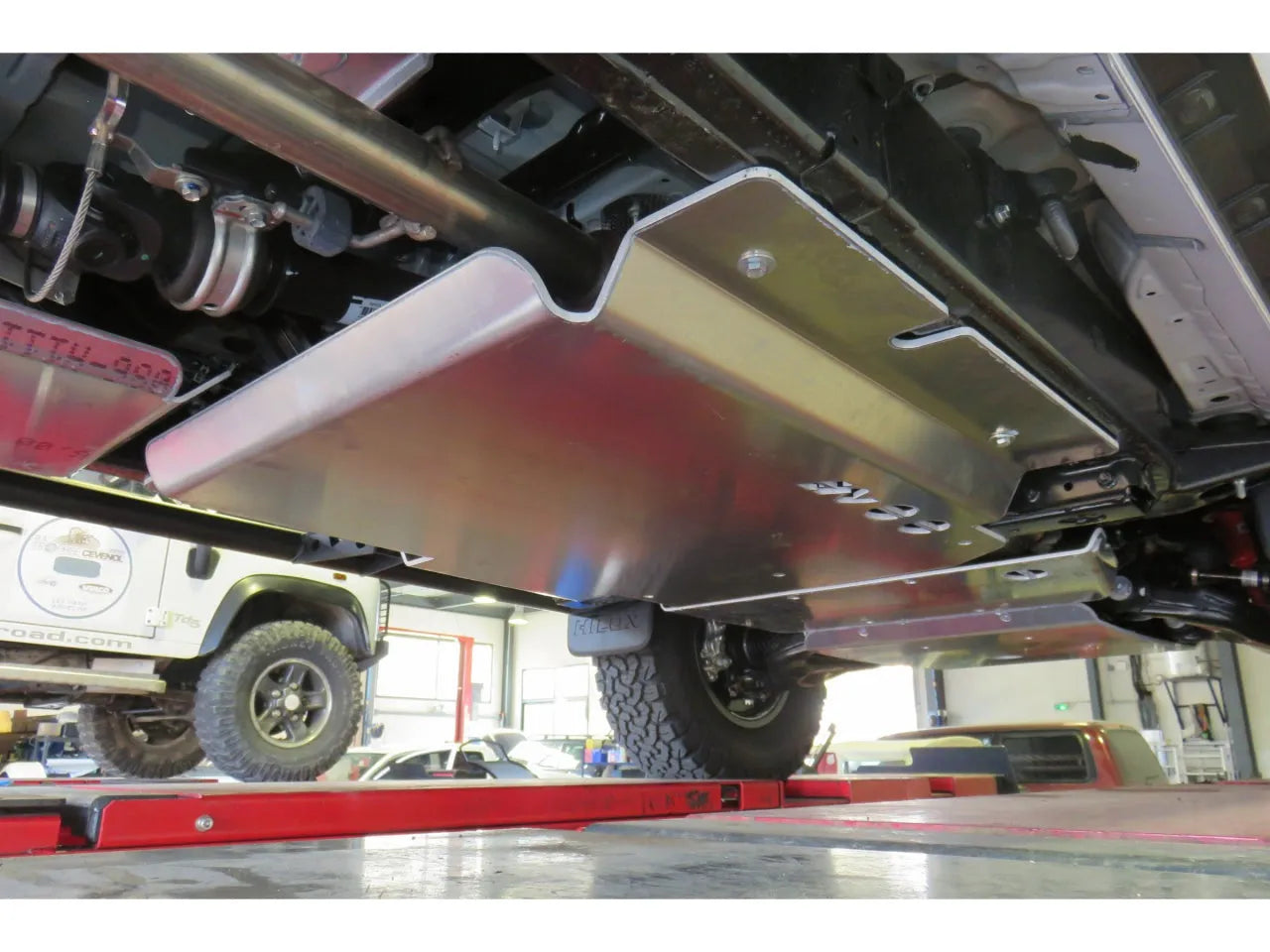 Blindage Transfert et AdBlue 8mm - Toyota Hilux Revo | N4 Offroad sur Xperts4x4 Accessoires 4x4 Off-Road