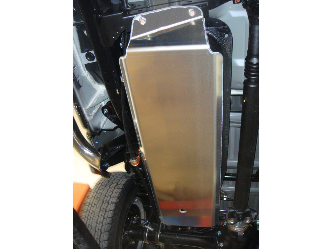 Ski de protection de réservoir en aluminium de 6mm pour Ford Ranger II et BT50 2006-2011 N4-Offroad sur Xperts4x4 Accessoires 4x4 Off-Road